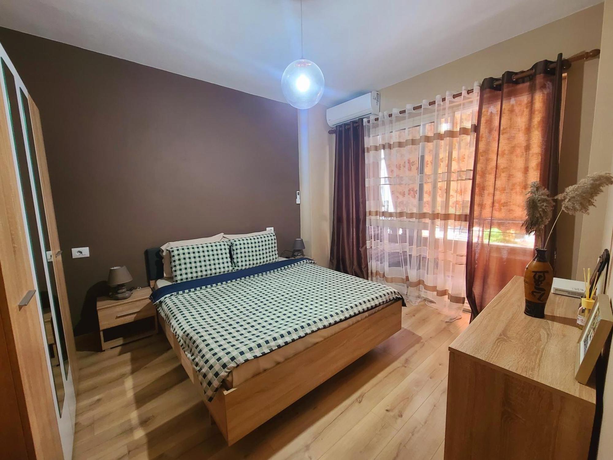 My Guest Base Apartment Тирана Екстериор снимка